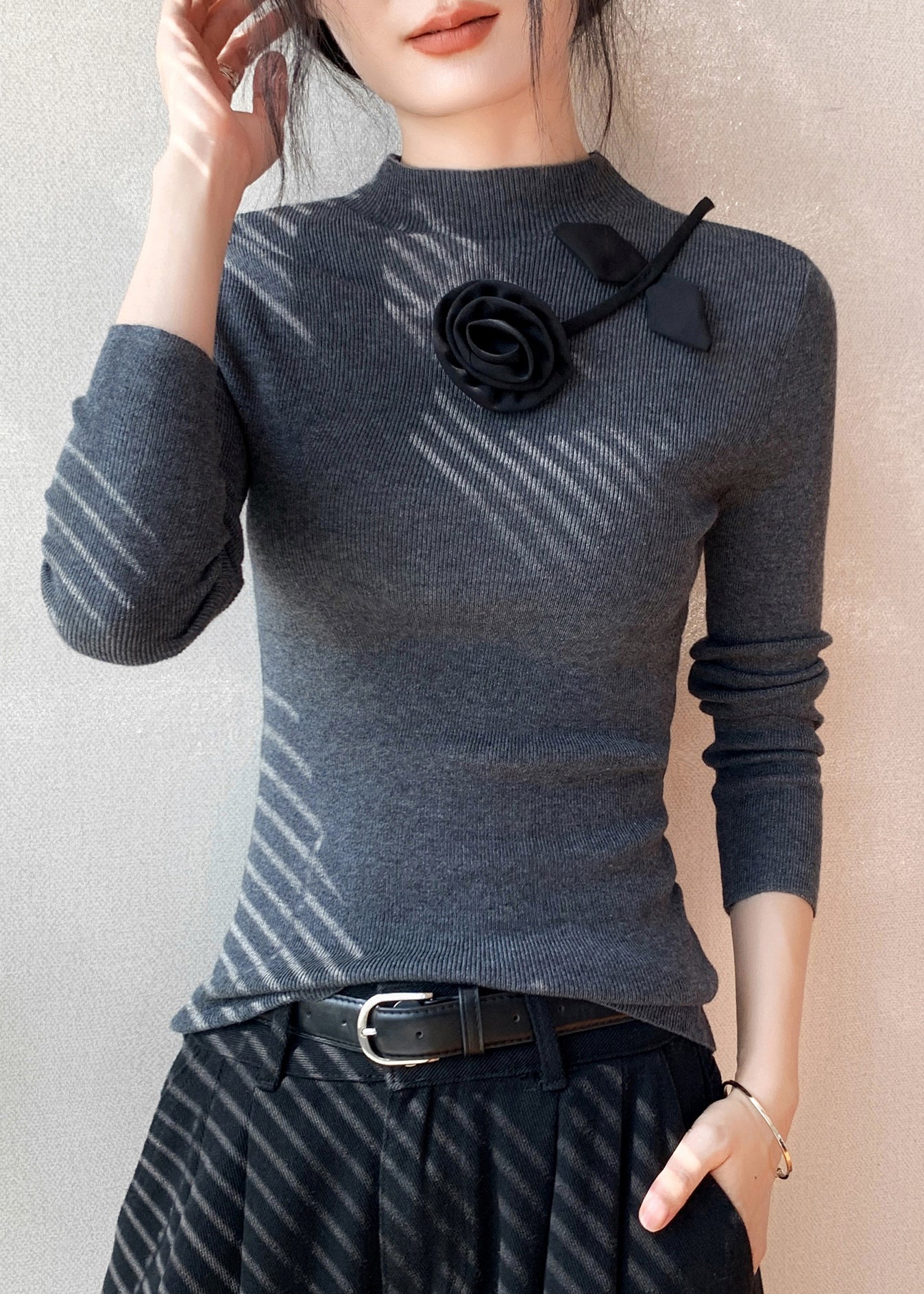 Yellow Decorated Silm Fit Knit Tops Spring