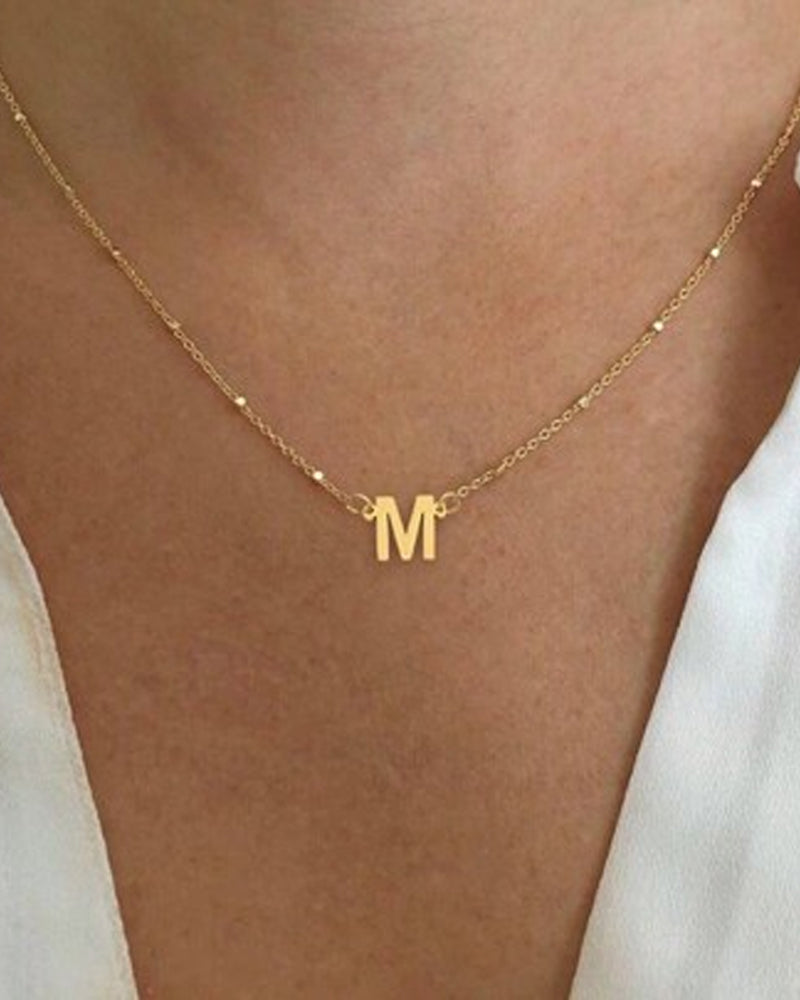 Exquisite and 26-letter Necklace