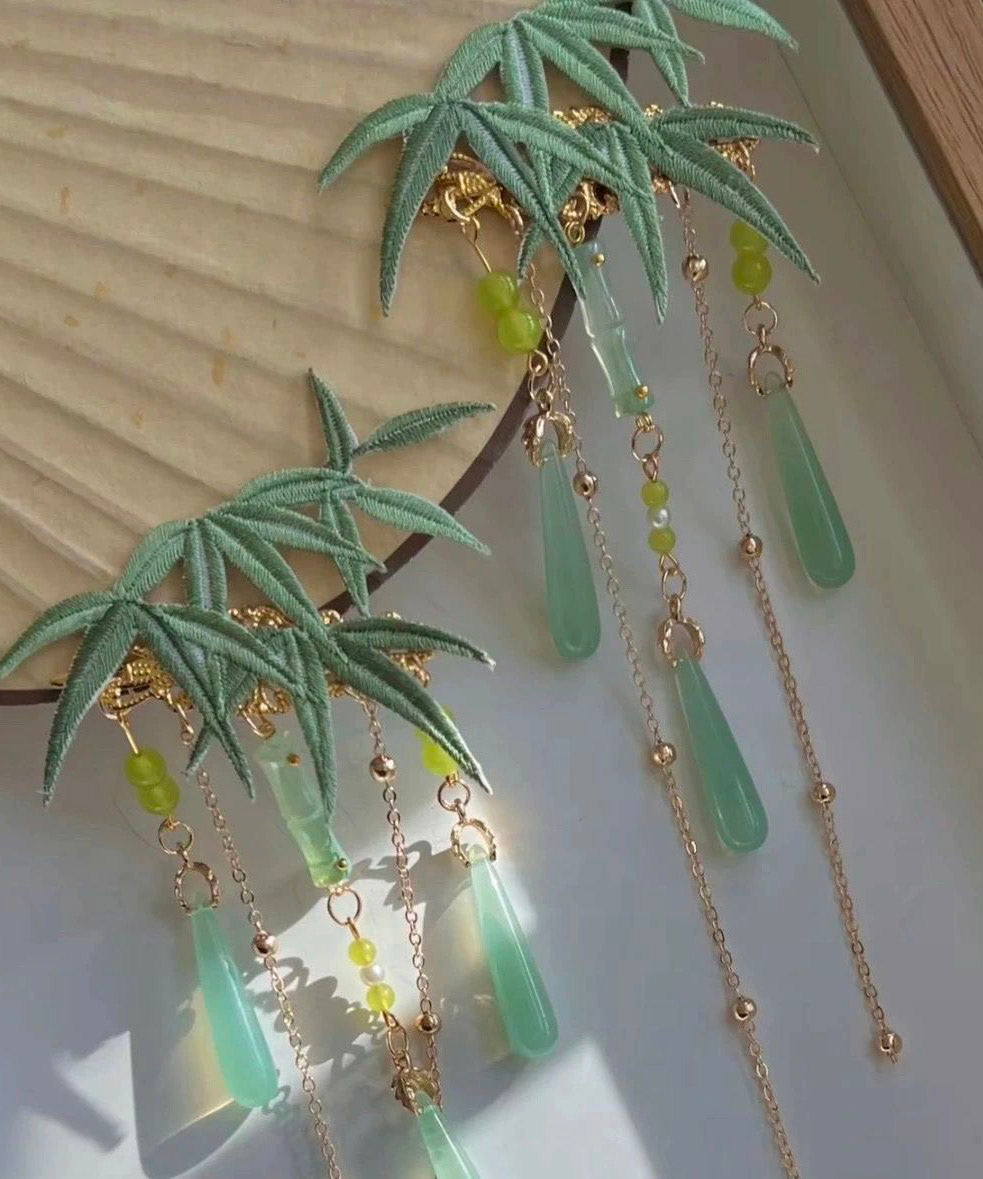 Art Light Green Overgild Coloured Glaze Resin Tassel Hairpin
