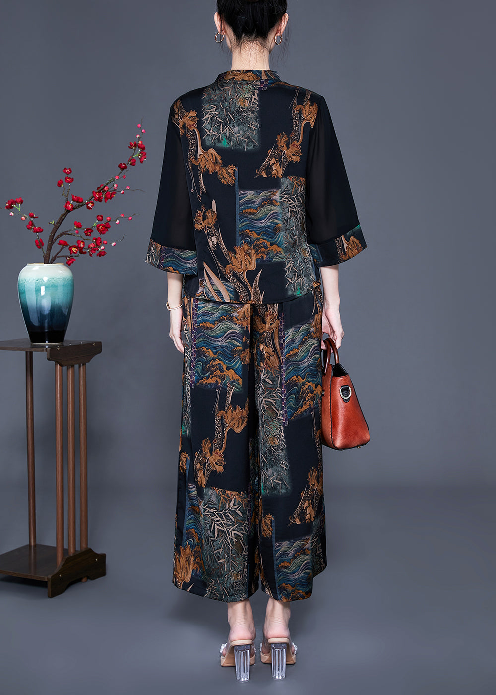 Black Stand Collar Patchwork Print Silk Two Pieces Set Bracelet Sleeve