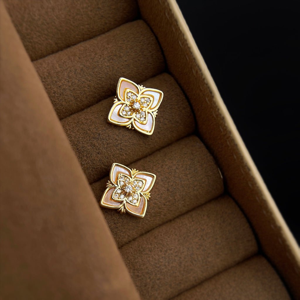 Quatrefoil Stud Earrings