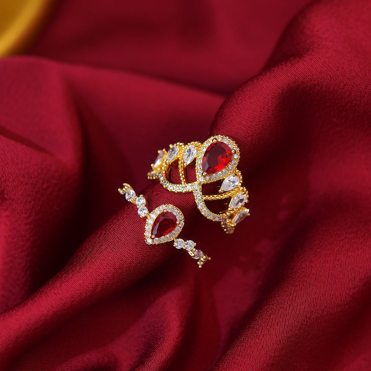Scarlet Tiara Ring