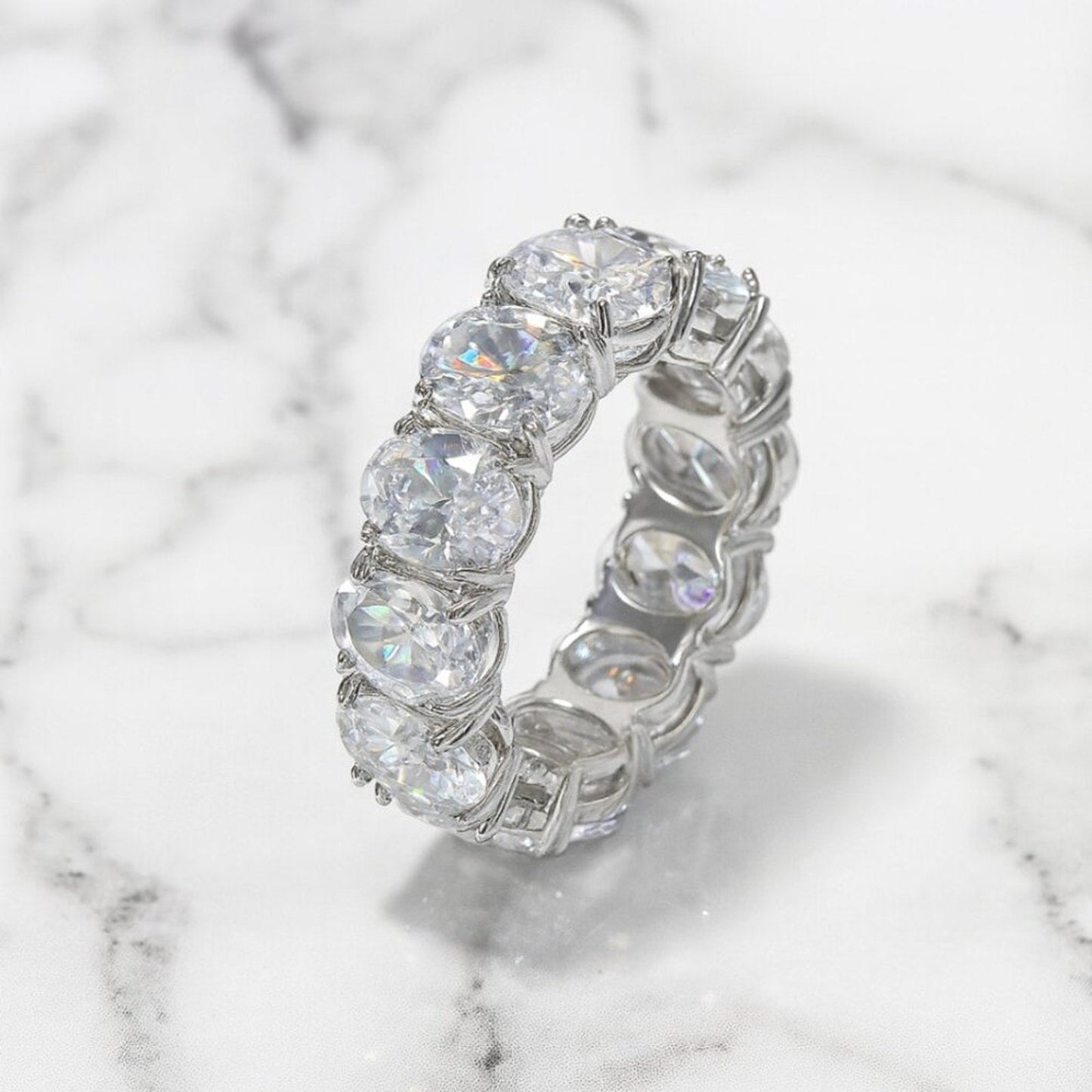 "aspen" Oval Infinity Ring