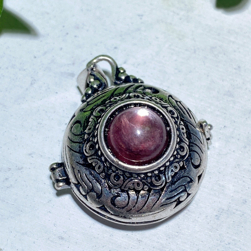 1.1-inch Mixed Crystal Spiritual Pendant for Healing & Protection