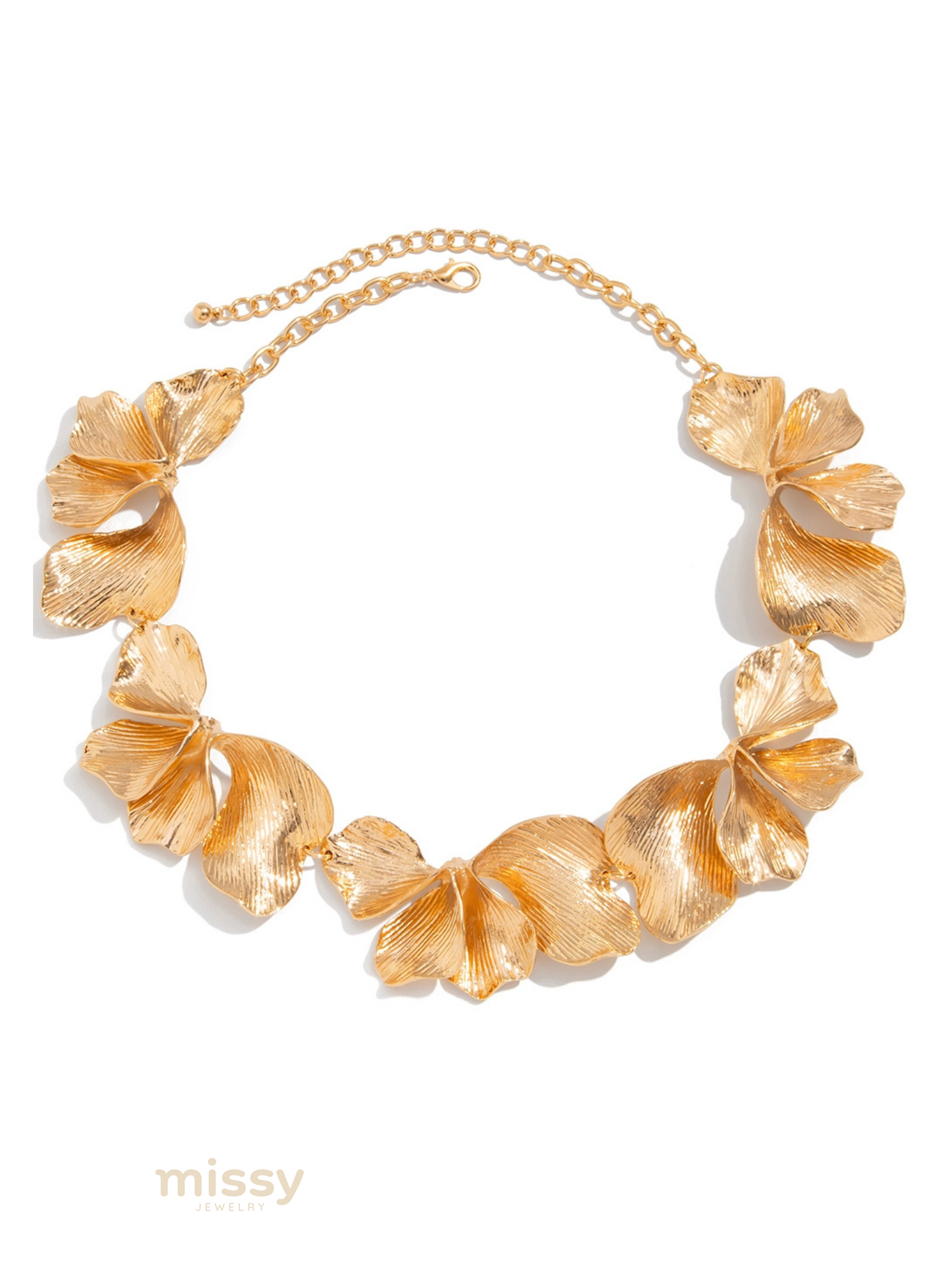 Bayley Sculpted Petal Necklace