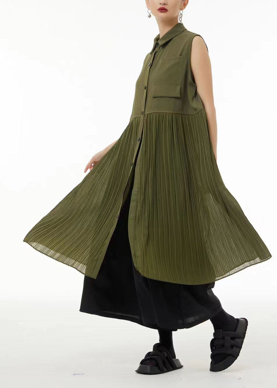Black Peter Pan Collar Patchwork Chiffon Pleated Dress Sleeveless