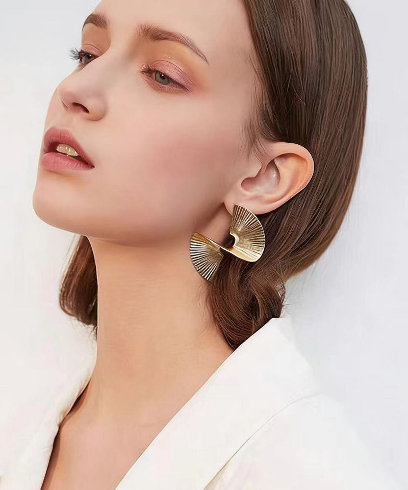 New Fashionable Geometric Metal Earrings