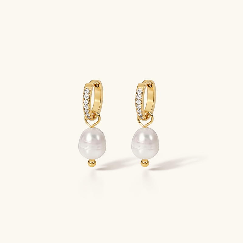 Sara Pearl Earrings