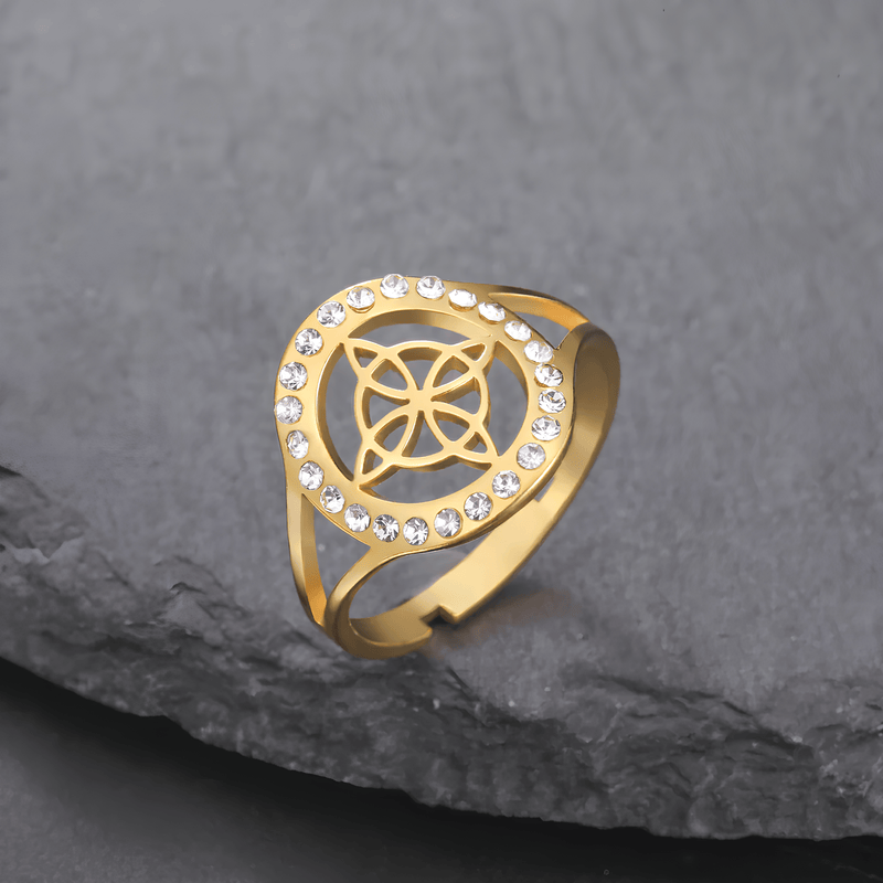 Enchanted Witch's Knot Sacred Circle Ring