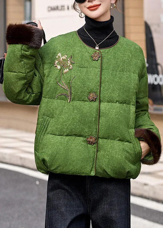Green O-neck Embroidered Duck Down Jacket in Winter