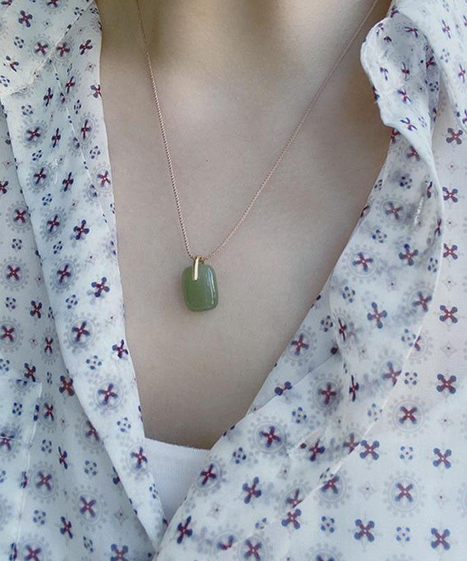 Green Sterling Silver Inlaid Jade Pendant Necklace
