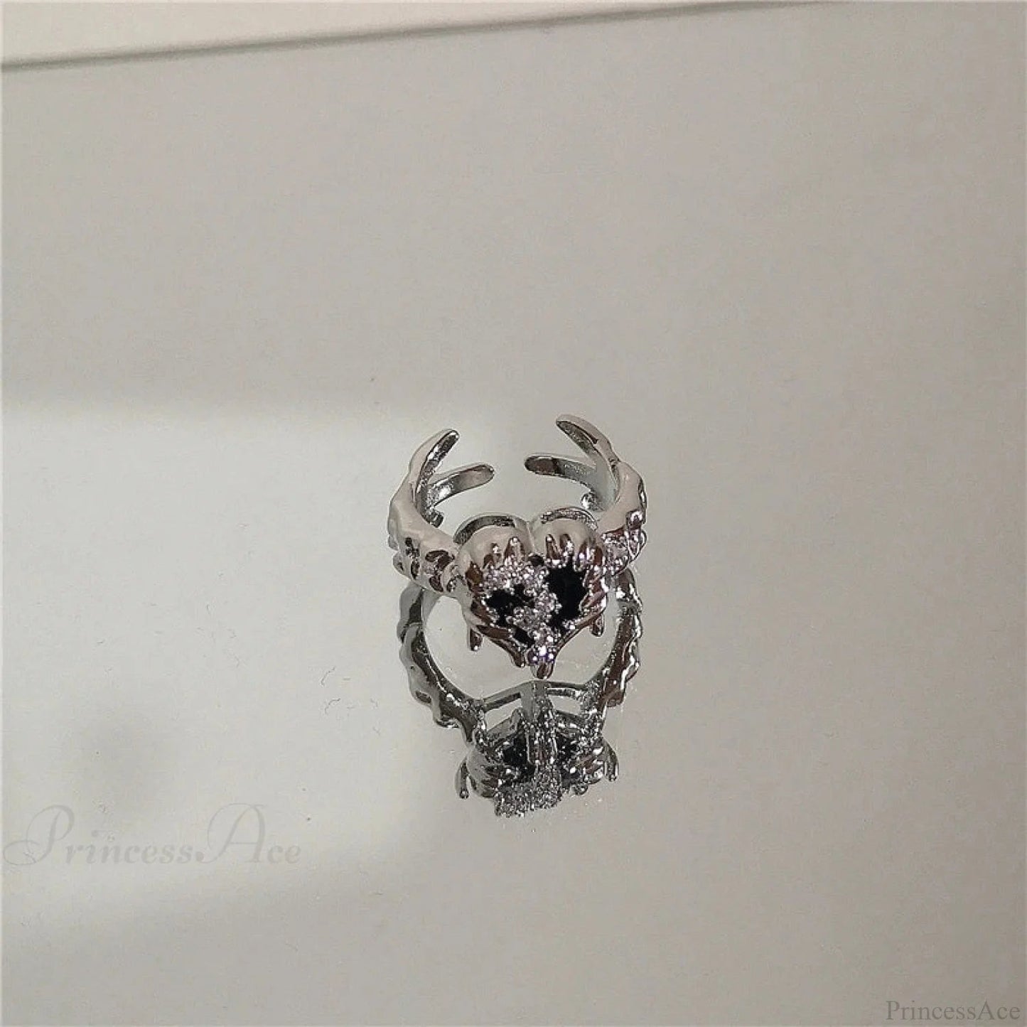 Rebellious Harajuku Dark Ring
