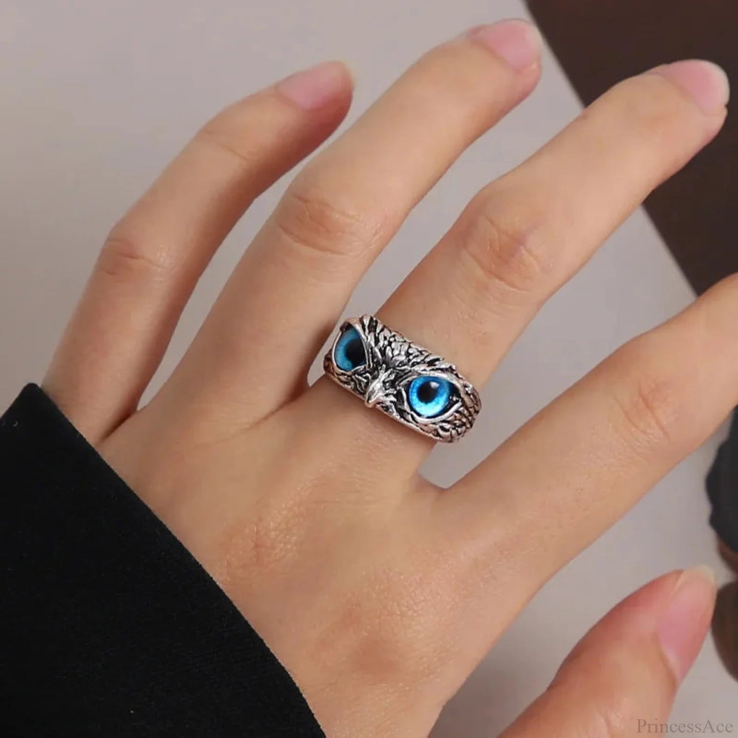 Antique Owl Creature Dark Ring