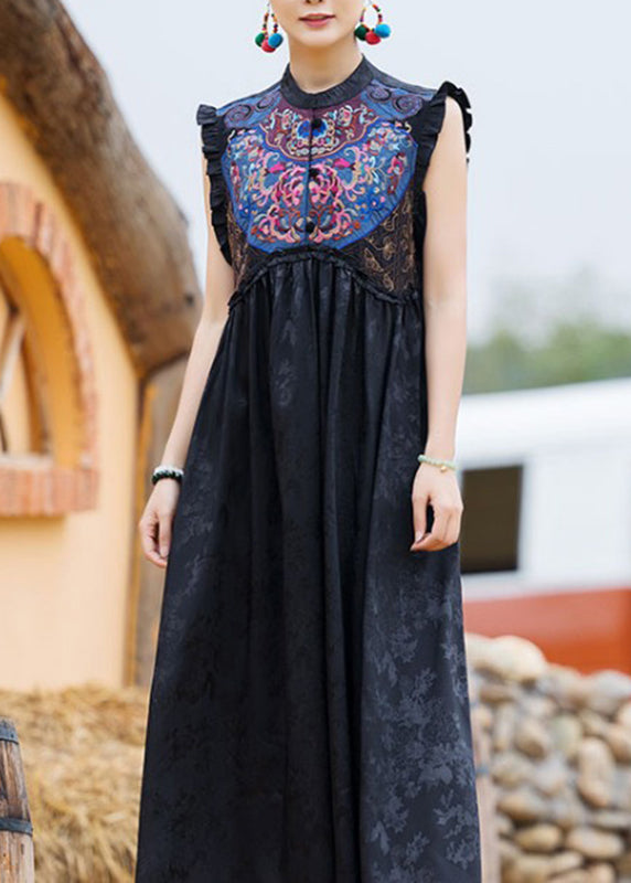 Classy Black O-neck Embroideried Wrinkled Button Dress Sleeveless