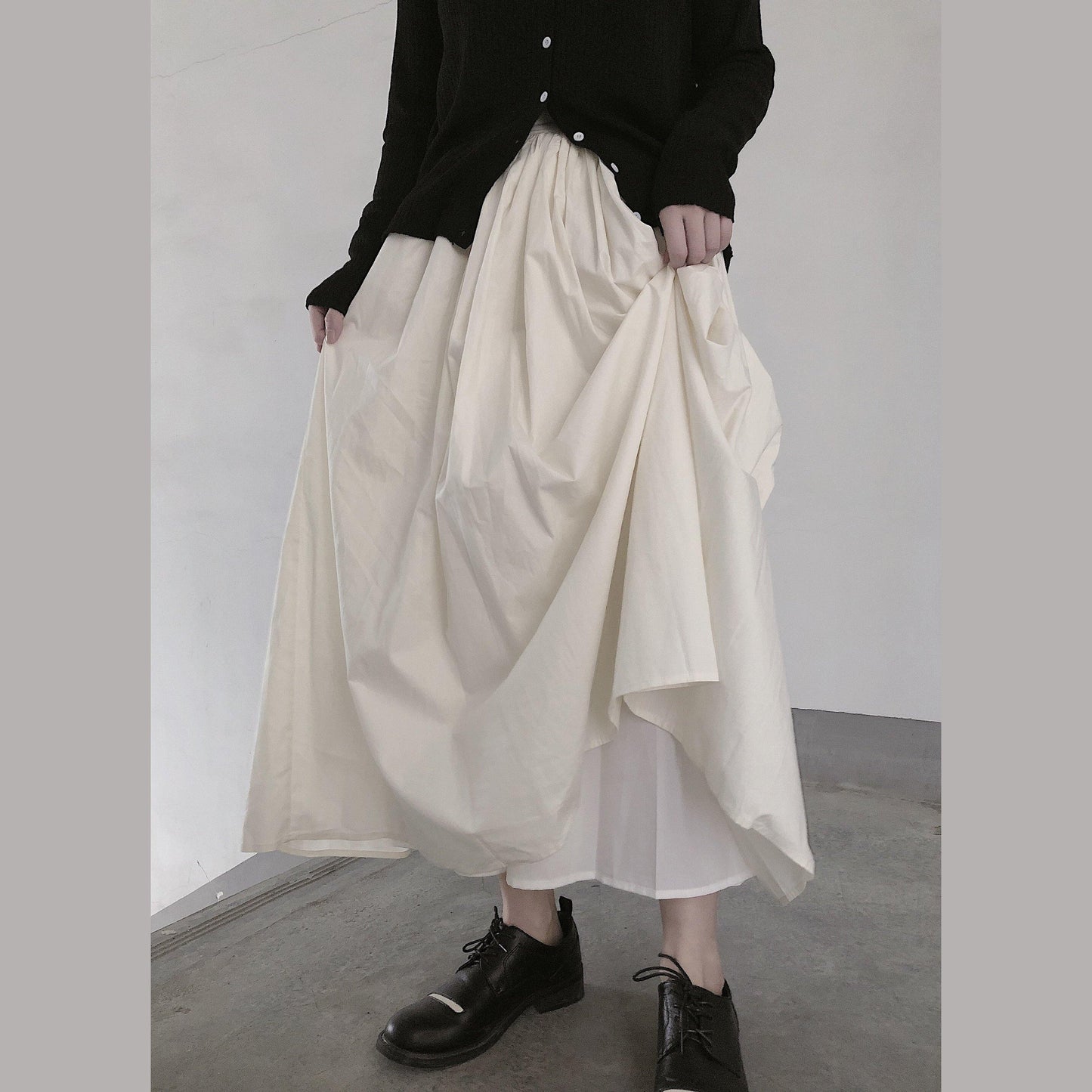Retro Pleated Skirt White Half Skirt