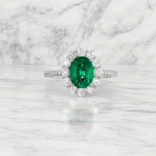 "diana" Emerald Green Halo Ring