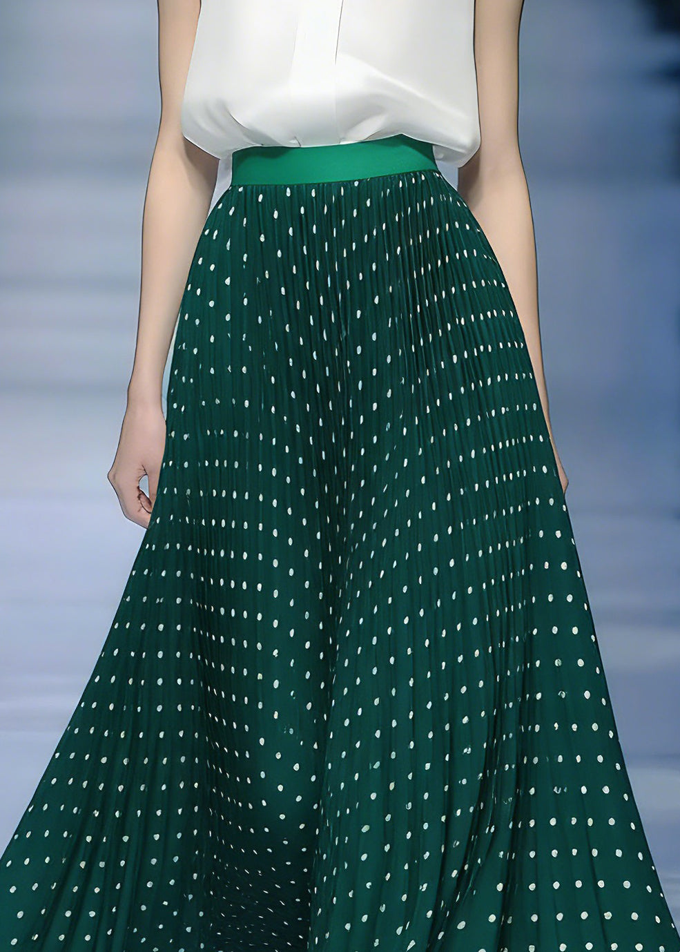 Green Elastic Waist Dot a Line Skirt Spring