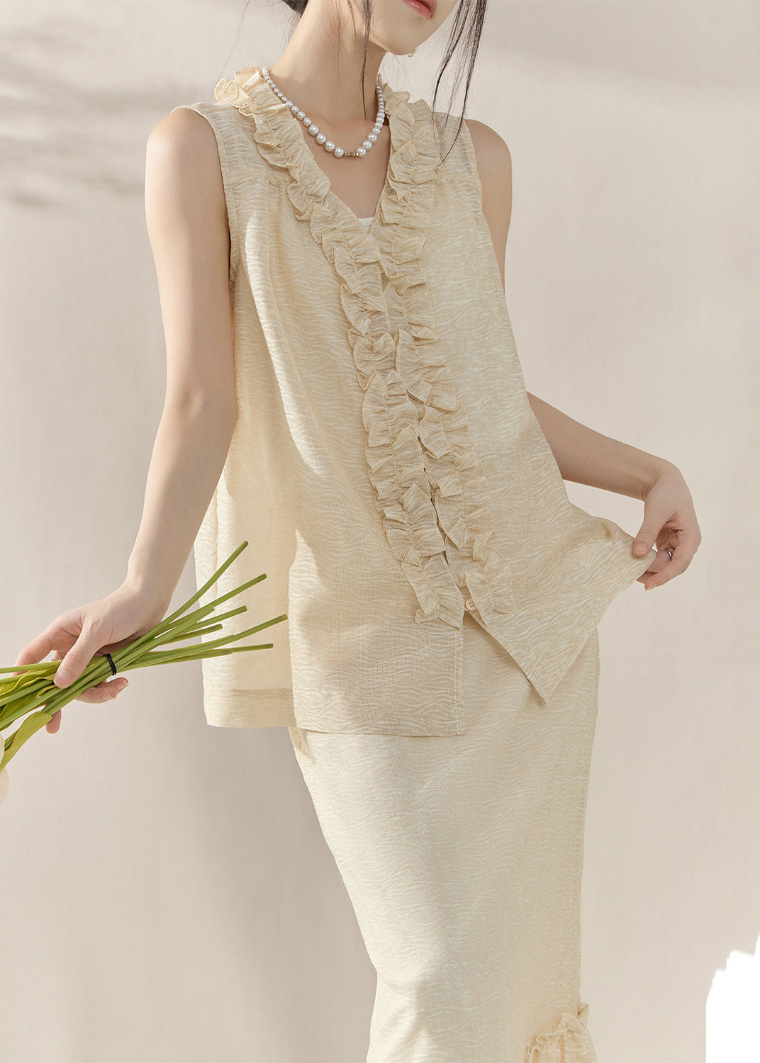 Loose Apricot Vest and Maxi Skirts Two-piece Set Sleeveless