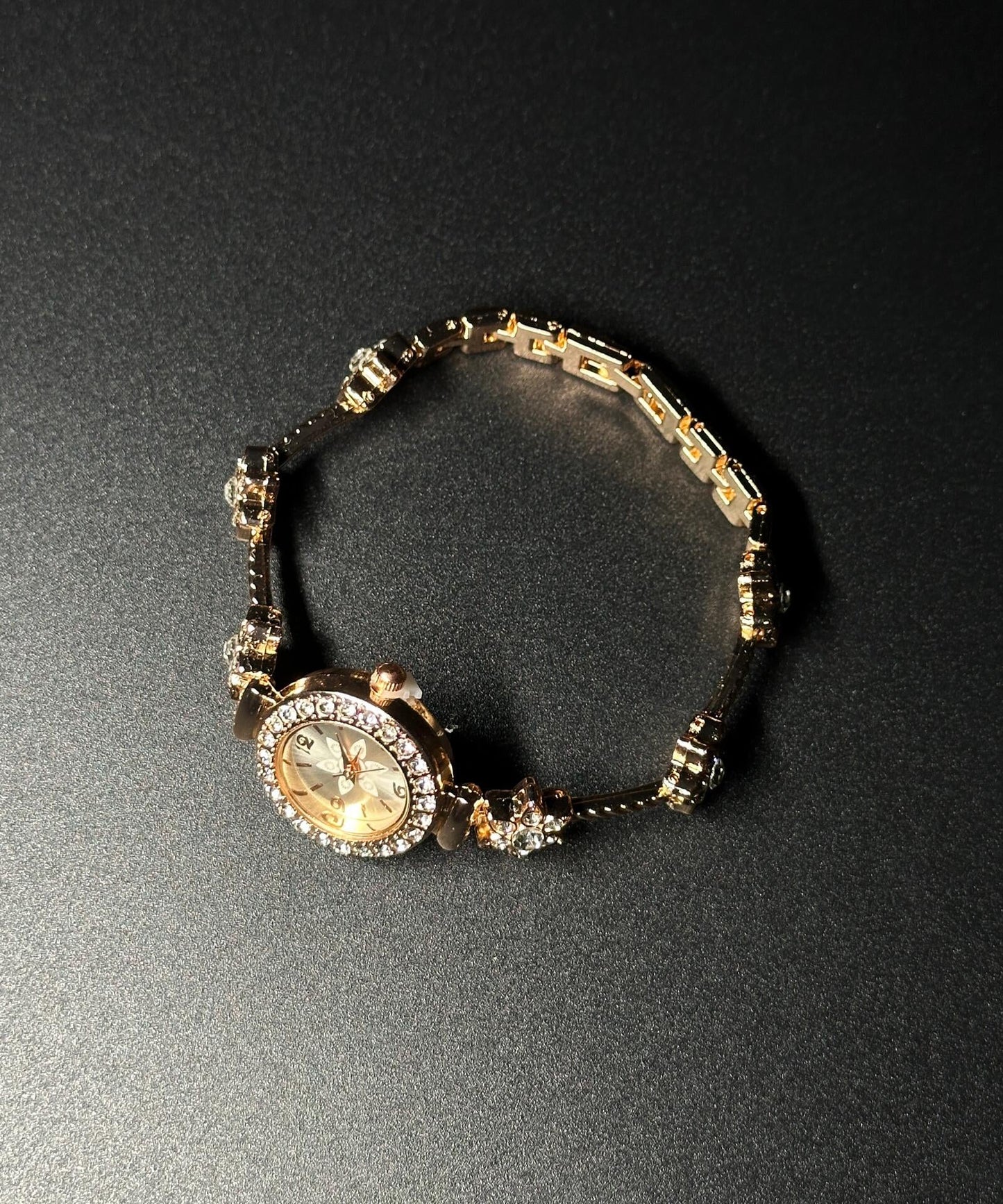 Stylish Gold Alloy Zircon Organic Glass Watches