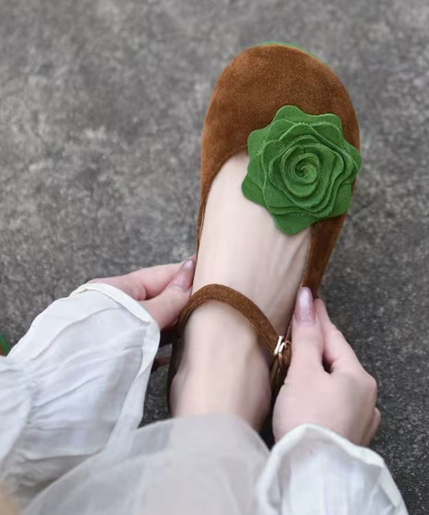 Khaki Suede Flat Shoes for Splicing Buckle Strap
