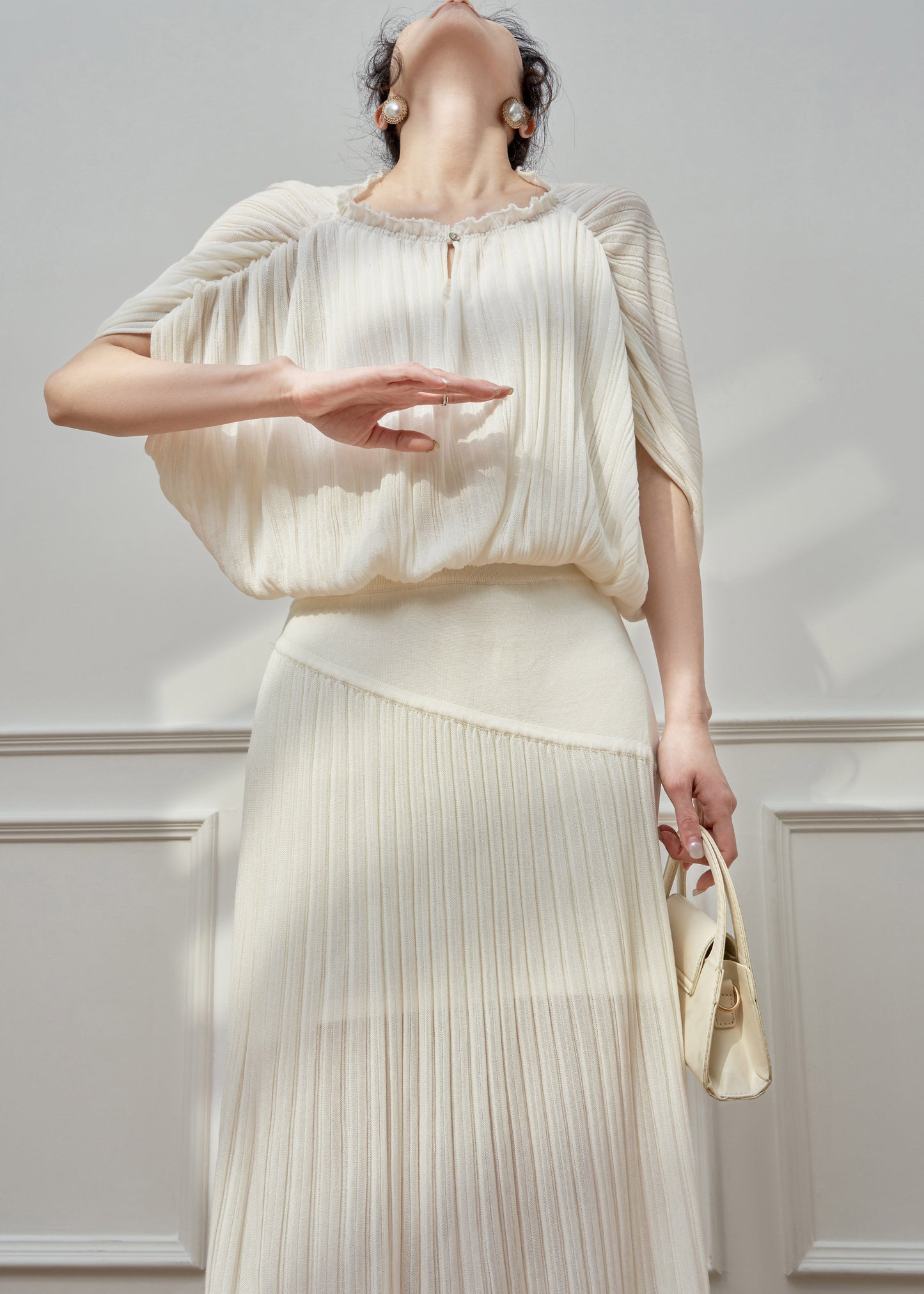 Style White Wrinkled Top and Maxi Skirts Two Pieces Set Summer