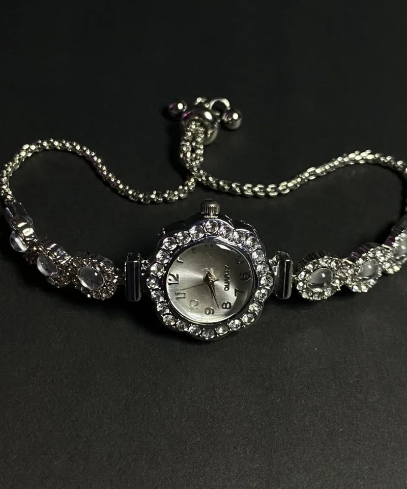 Fine Silk Alloy Zircon Gem Stone Pull-out Watches