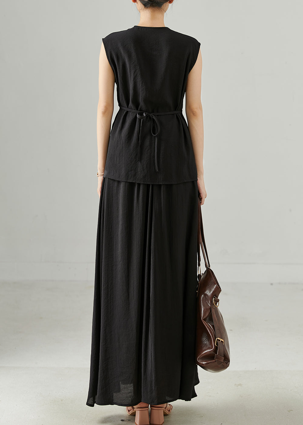 Stylish Black Asymmetrical Silm Fit Sets 2 Pieces Sleeveless