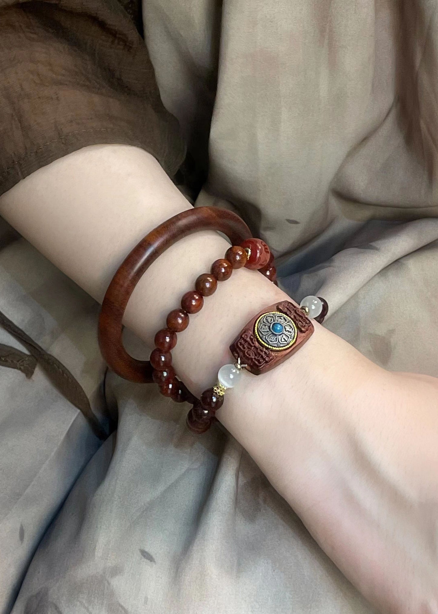 Sandalwood Double Ring Good Luck Bracelet