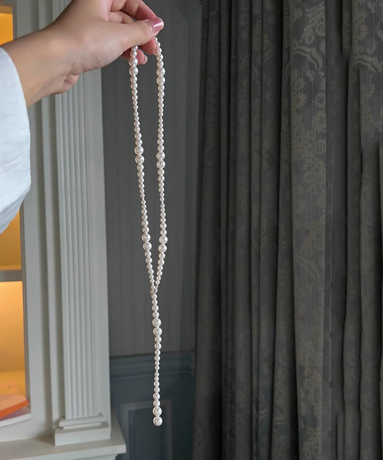 White Pearl Beading Gratuated Bead Necklace