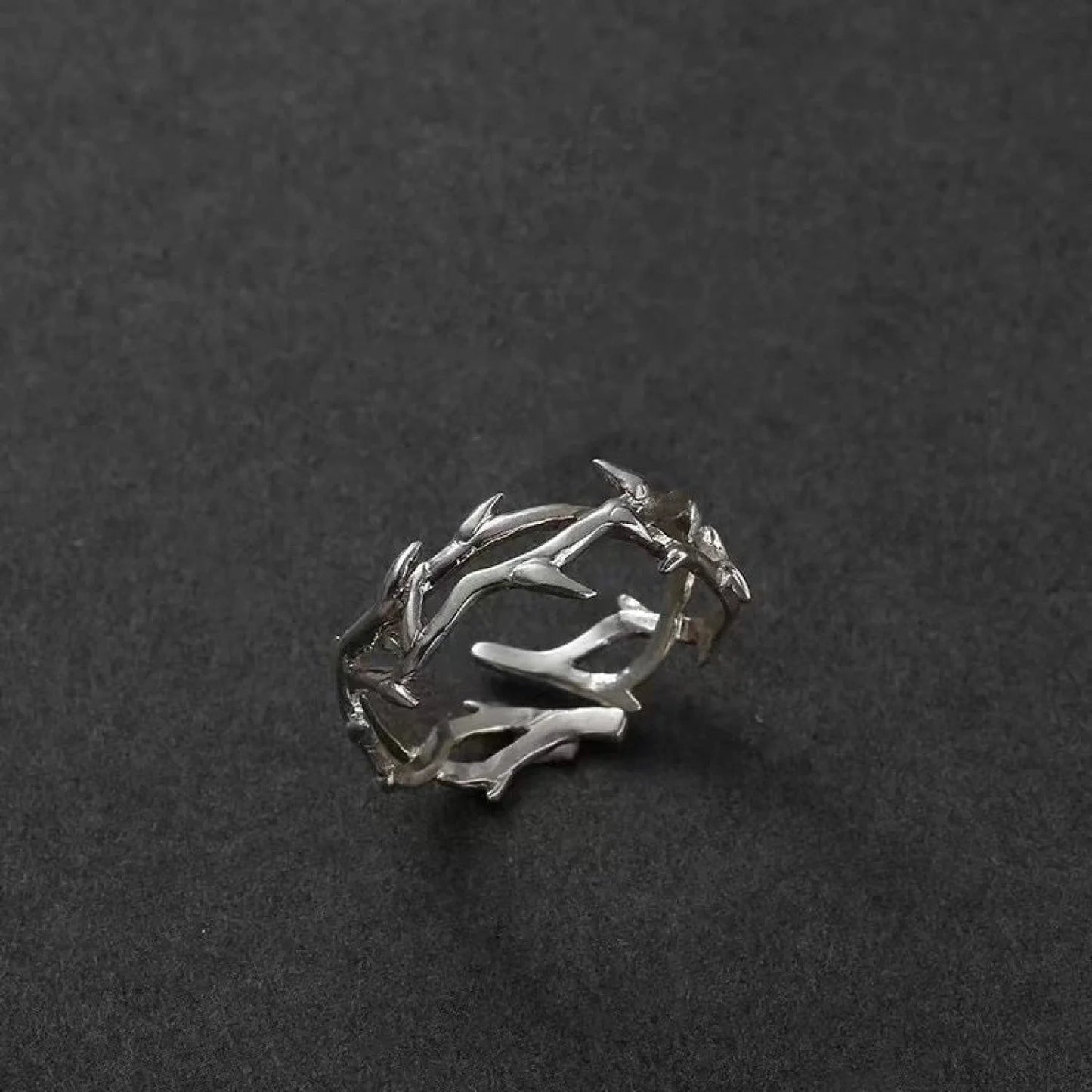 Rebel Spikes Creeper Crimson Gem Gothic Ring