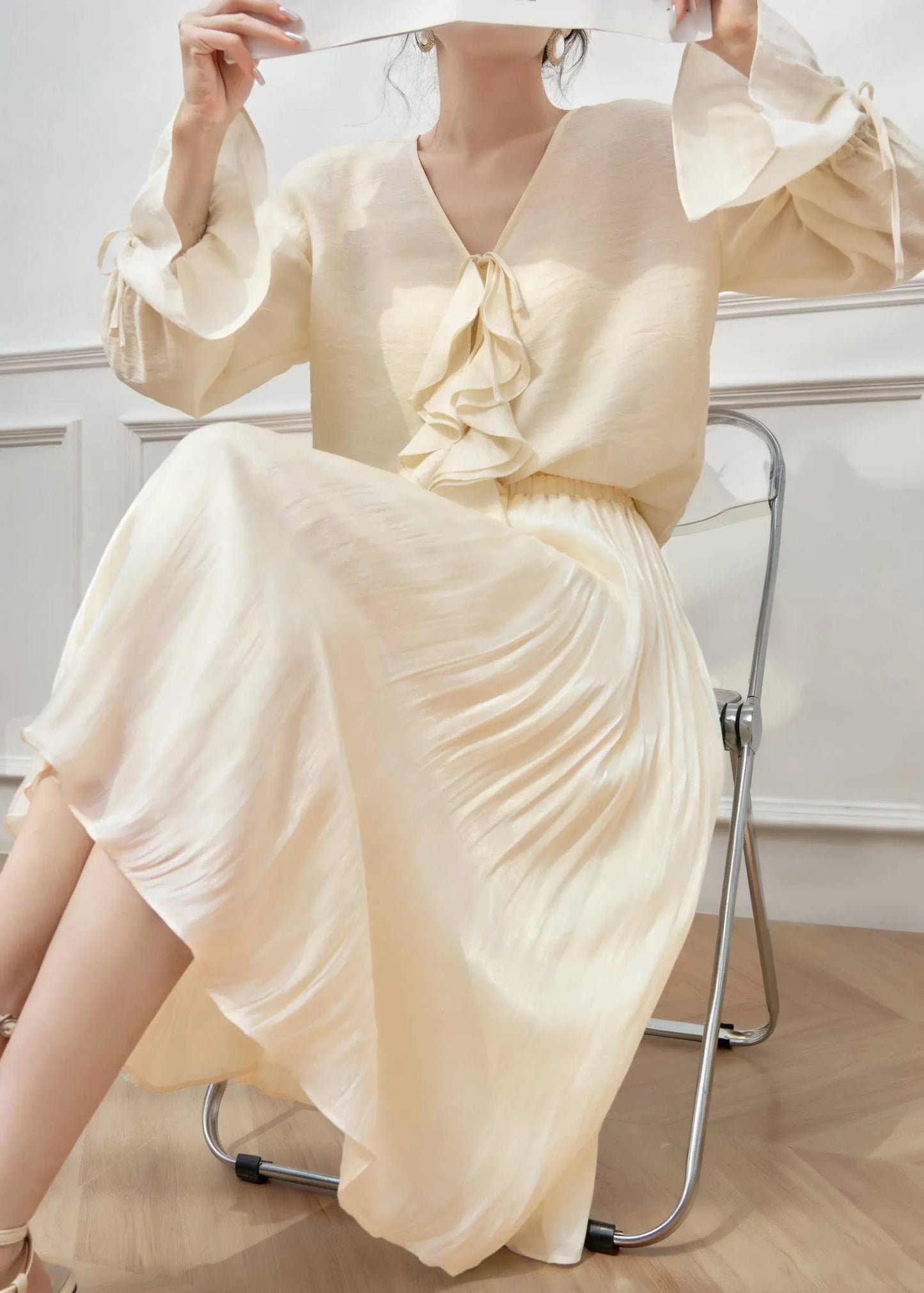 Fine V Neck Tie Lace Top and Maxi Skirts Two Pieces Set Flare Sleeve