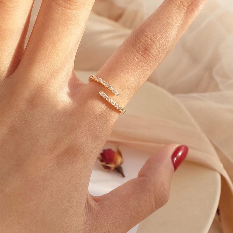 Shauna 9 to 5 Ring