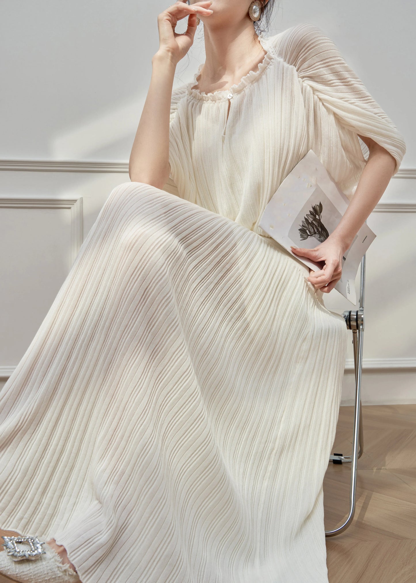 Style White Wrinkled Top and Maxi Skirts Two Pieces Set Summer