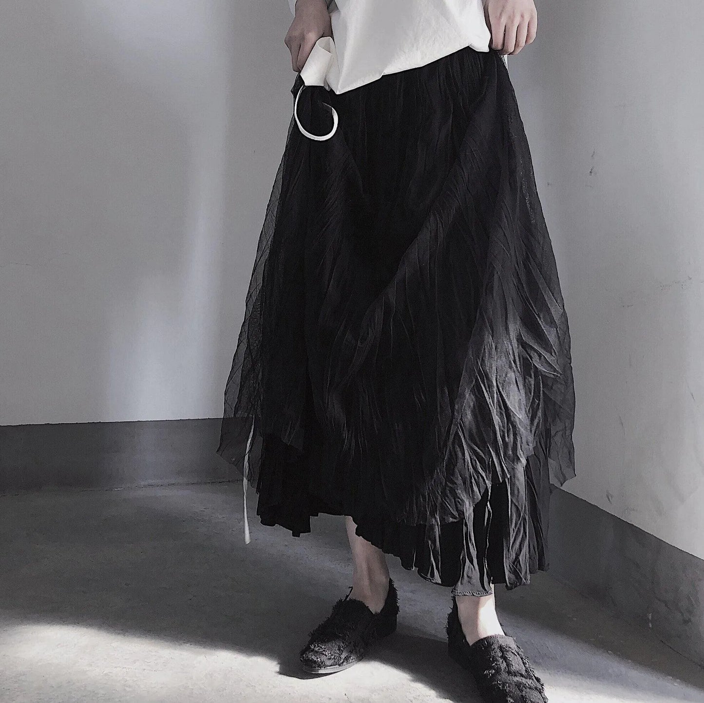 Black Pleated Double Layer Design With Elastic Waist Skirt on Both Sides