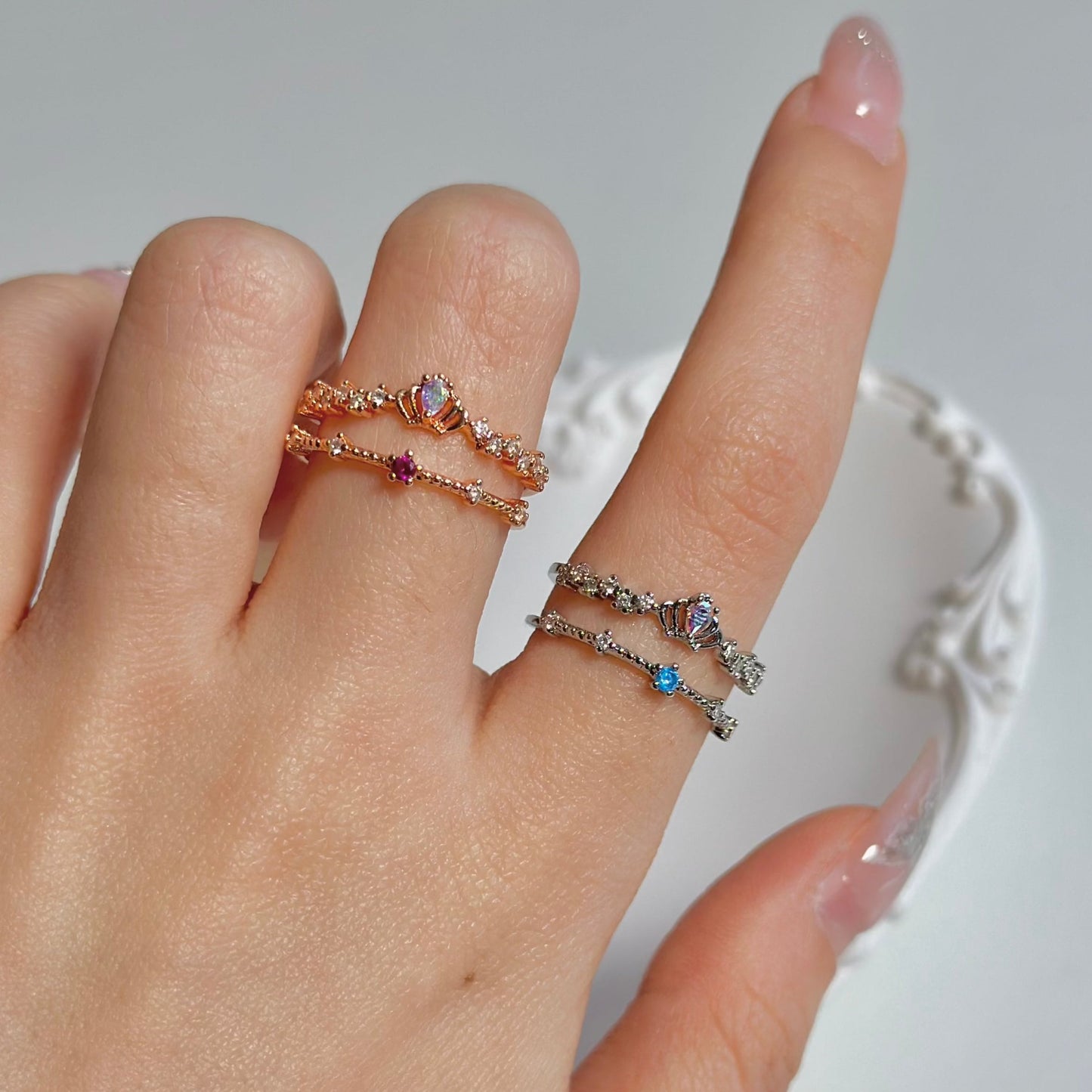 [] Valentina Tiara Ring in Rose Gold