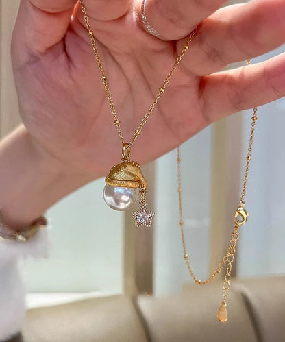 Boutique Gold Copper Overgild Zircon Pearl Christmas Hat Star Pendant Necklace