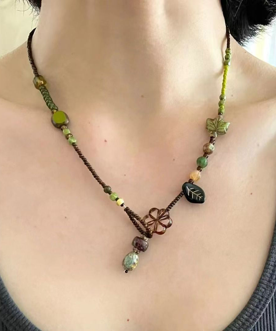 Green Hand Woven Beading Lariat Necklace Qu023
