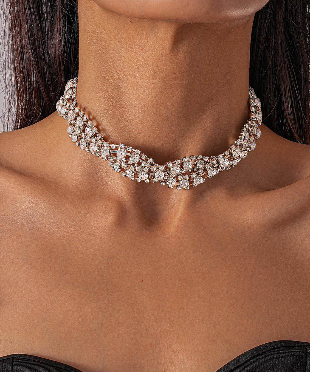 Classy White Sparkling Zircon Collar Necklace