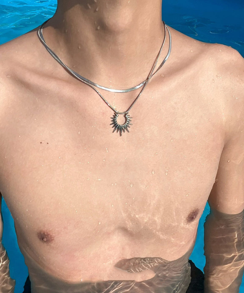 Fine Silk Stainless Steel Bilayer Sun God Pendant Necklace Qq046