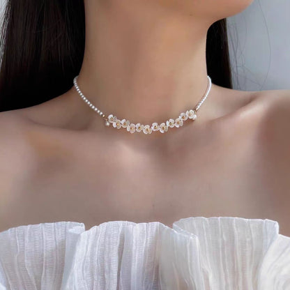 Modern White Alloy Pearl Collar Necklace
