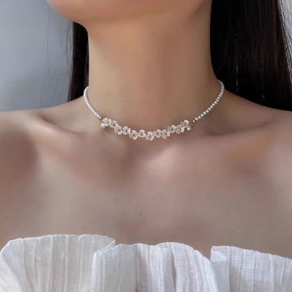 Modern White Alloy Pearl Collar Necklace