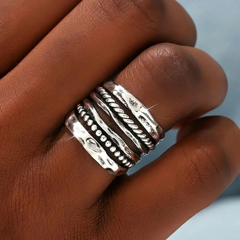 Classic Ring with Timeless Charm