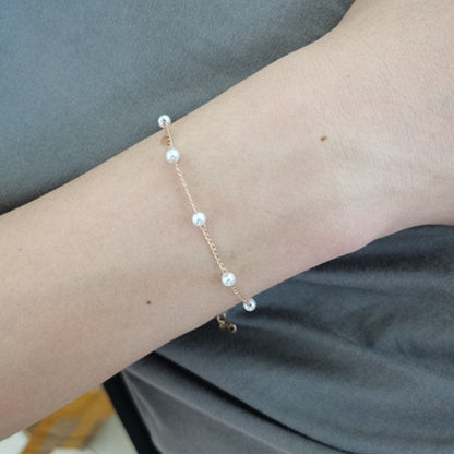 Azlynn Dainty Pearl Bracelet