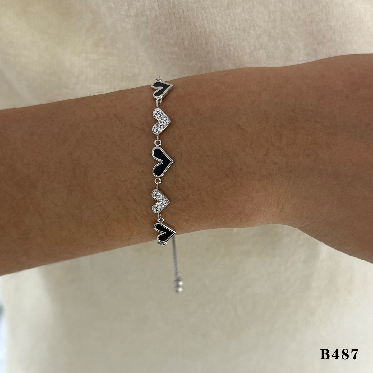 Nilah Diamond Heart Charm Bracelet