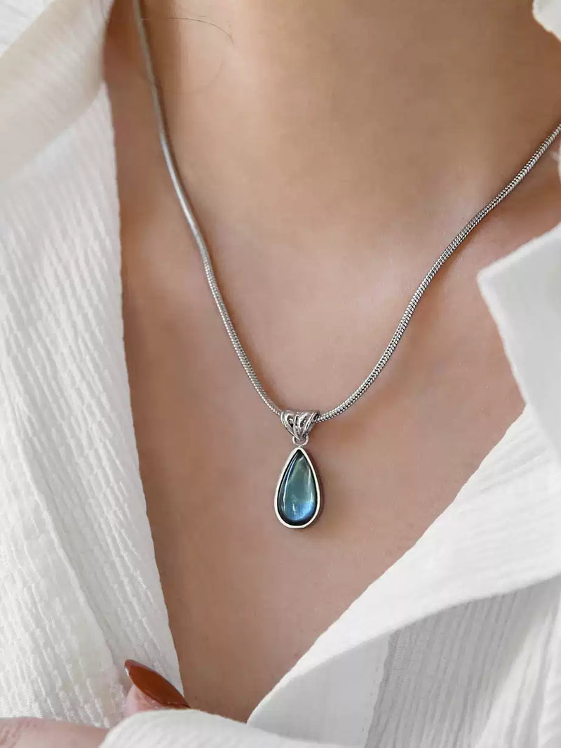 Gracie Teardrop Pendant Necklace