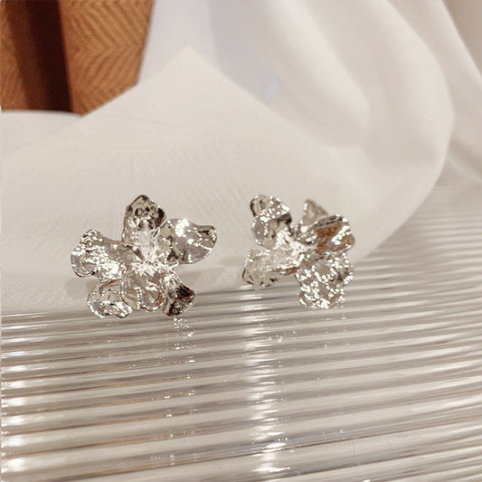 Ryla Sculptural Studs