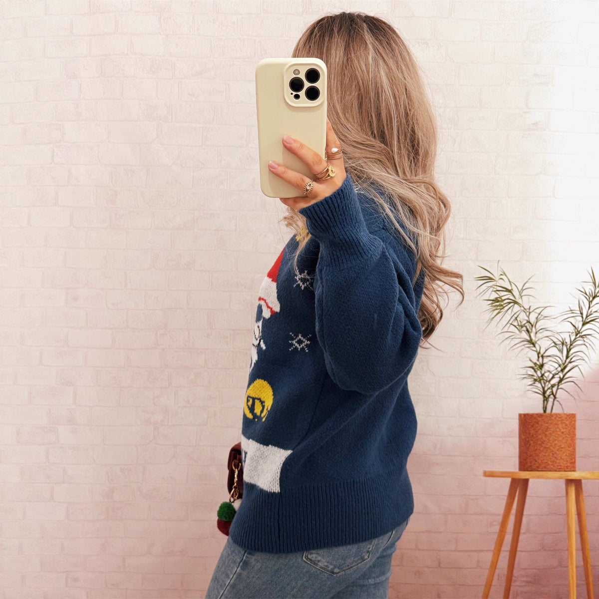 Women's Festive Knit Sweater with Christmas Motif R&B