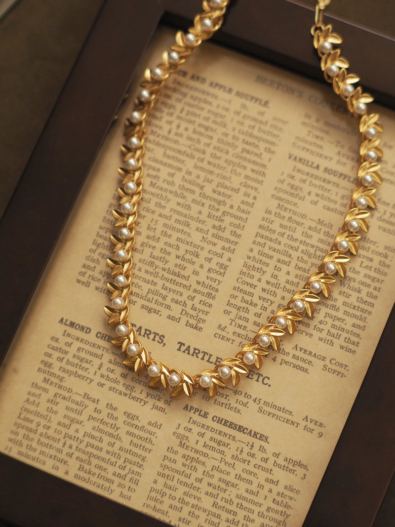 Kodie Pearl Leaf Necklace