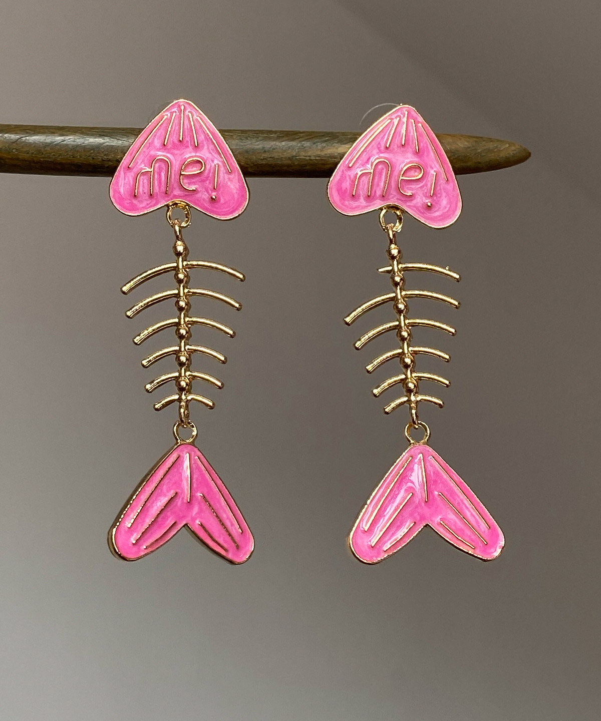 Unique Pink Alloy Drip Glaze Fish Bone Stud Earrings