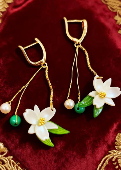 White Flower Tasseled Acrylic Drop Earrings